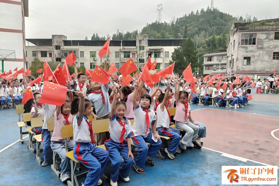 欢庆现场一角.jpg